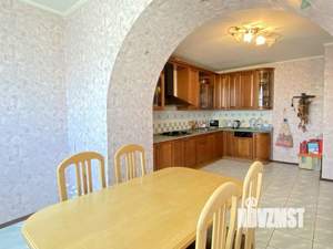 3-к квартира, вторичка, 130м2, 8/9 этаж