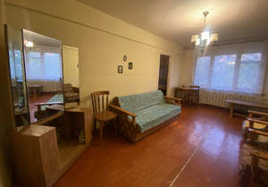 2-к квартира, вторичка, 45м2, 1/5 этаж