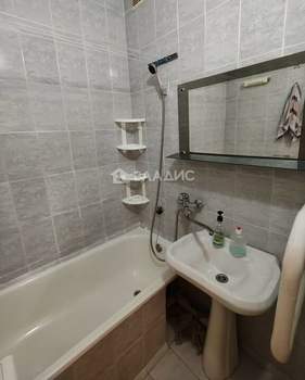 2-к квартира, вторичка, 52м2, 5/5 этаж