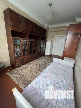 3-к квартира, вторичка, 74м2, 4/5 этаж