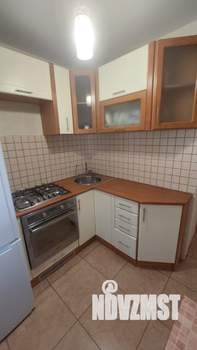4-к квартира, вторичка, 58м2, 2/5 этаж