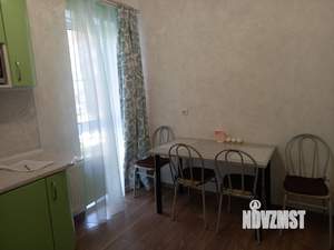 2-к квартира, вторичка, 61м2, 1/4 этаж