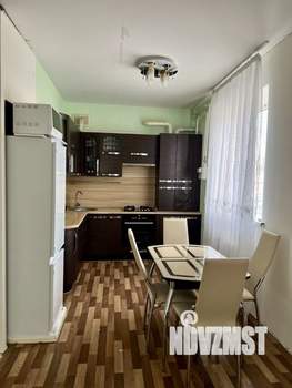 2-к квартира, вторичка, 58м2, 1/3 этаж